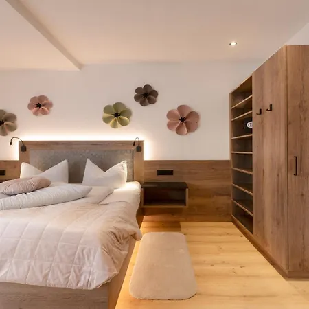 Bergmadl Lägenhet Neustift im Stubaital